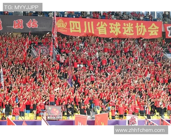 成都足球队荣登实力排行榜第一名引发热议与关注